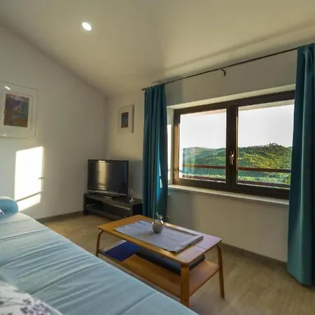 Appartement Two Bedroom With Terrace