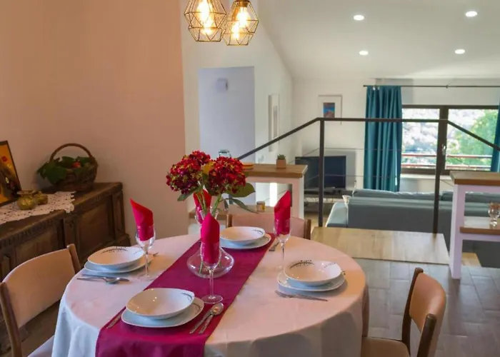 Two Bedroom With Terrace Appartement