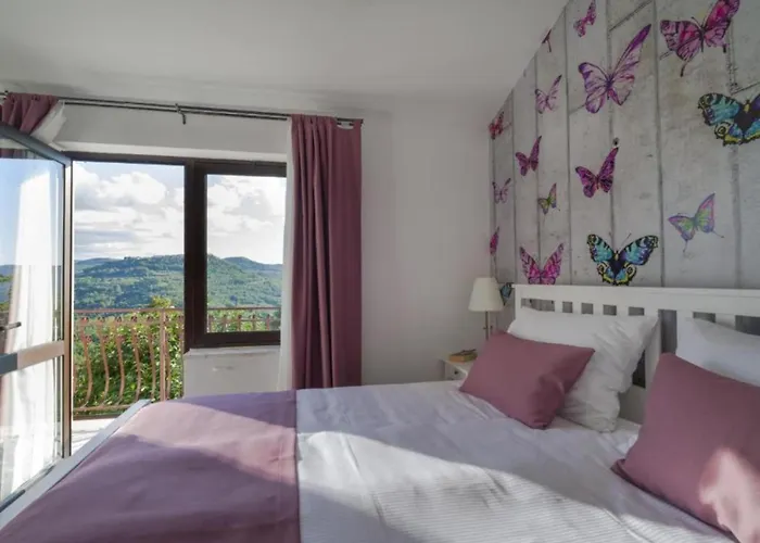 Appartement Two Bedroom With Terrace