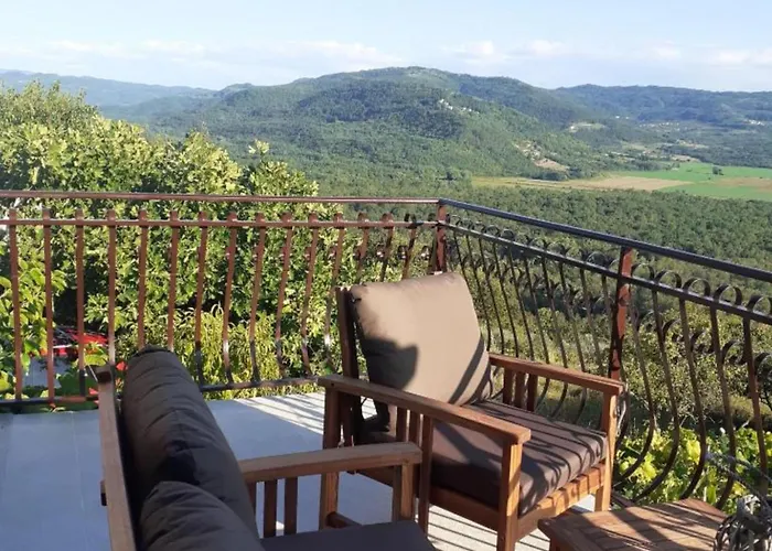 Two Bedroom With Terrace Appartamento *