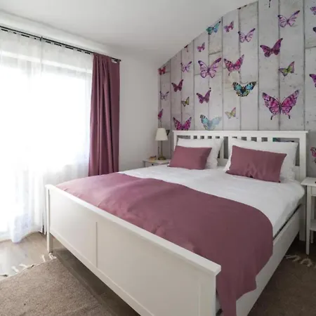 Two Bedroom With Terrace リヴァデ