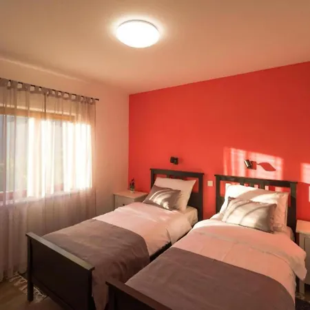 Two Bedroom With Terrace アパート